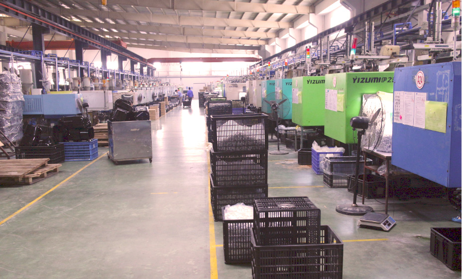 workshop of the lightweight folding luggage cart